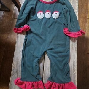 🎁🎁3/20🎁🎁Festive Green and Red Baby Romper